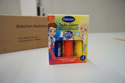 Bath additive for children from the brand Bübchen in colourful corrugated cardboard packaging